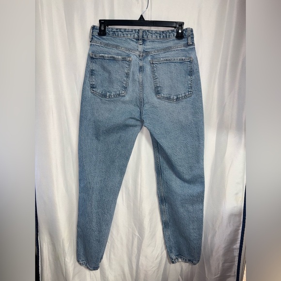 Zara High Rise Jean - Picture 5 of 11